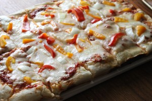 Healthy Homemade Pizza Crust | Natural Chow | http://naturalchow.com