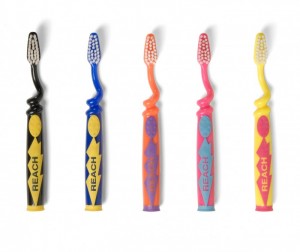 work-reach-wonder-grip-toothbrush-kids-toothbrush-family-700x590