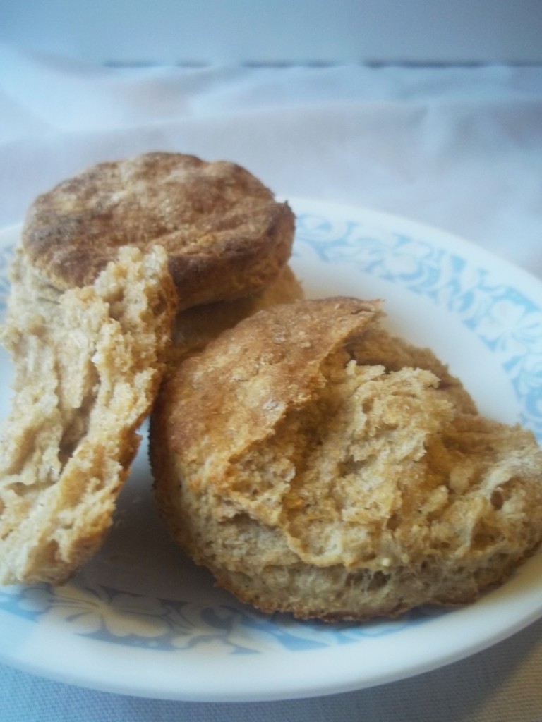 Flaky Whole Wheat Biscuits | Natural Chow | http://naturalchow.com