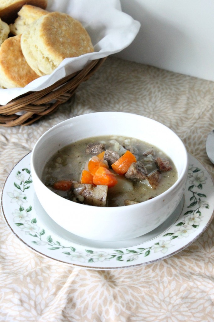 Hearty Beef and Barley Stew | Natural Chow | http://naturalchow.com