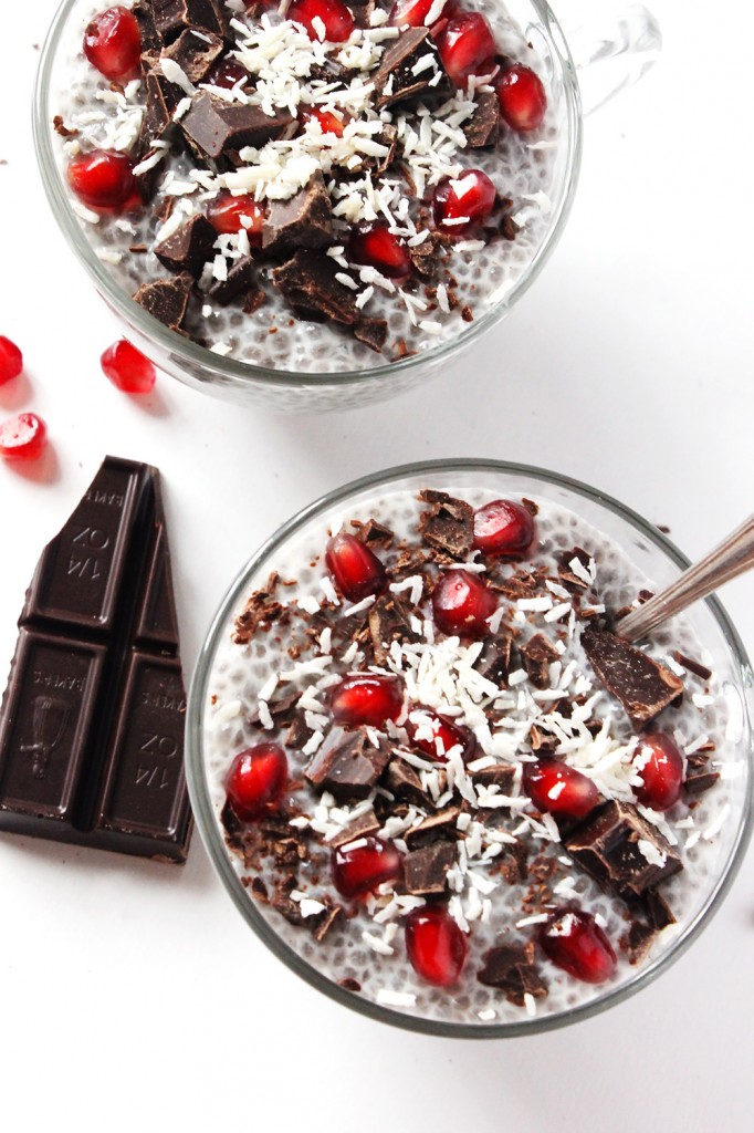 Coconut Pomegranate Chocolate Chia Seed Pudding | Natural Chow #superfood #healthy #recipe #coconut #chocolate via @margaretdarazs http://naturalchow.com