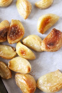 How to Make Roasted Garlic {Tutorial} | Natural Chow | http://naturalchow.com