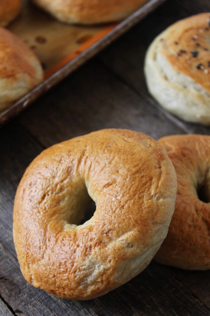 Made with only 8 ingredients, these homemade bagels are easy to make and taste heavenly. They're of much higher quality than the store bought kind and are also way cheaper!