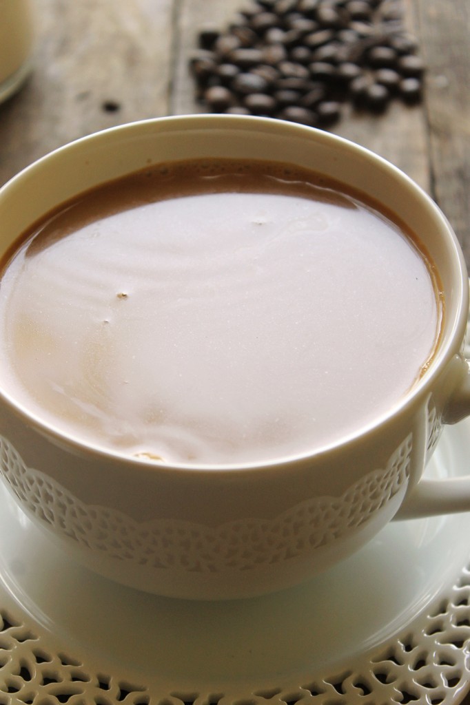 An easy and frugal alternative to store-bought French Vanilla Creamer