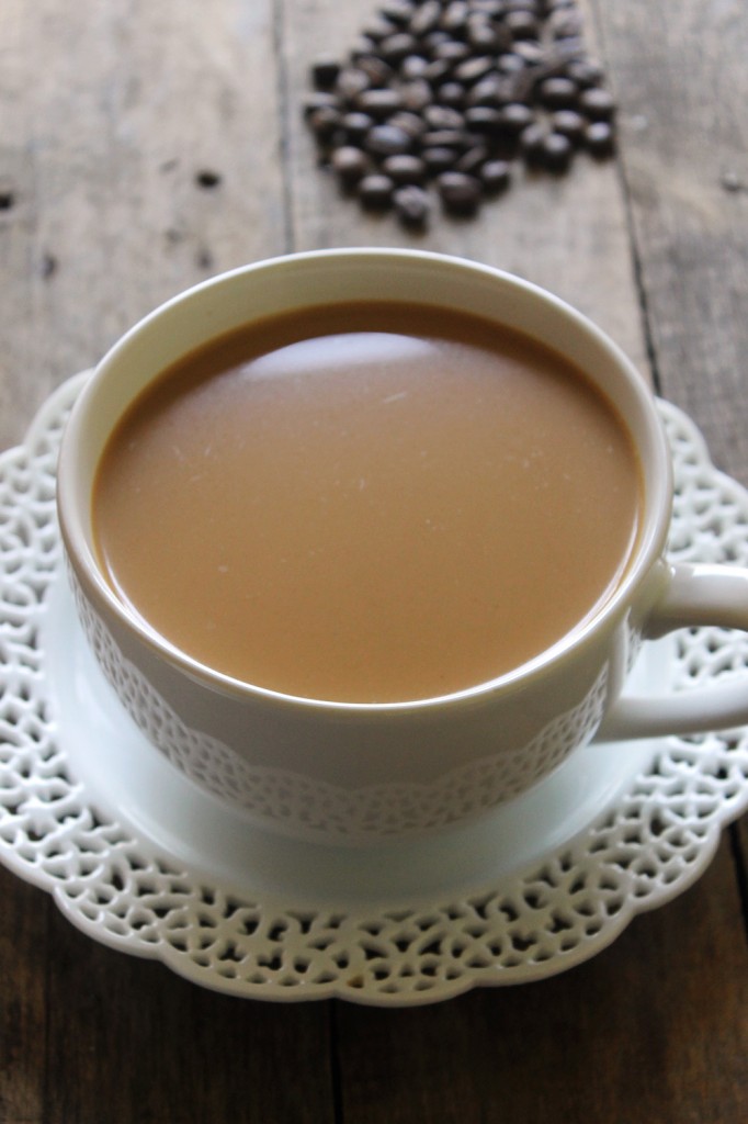 Avoid loads of sugar and carageenan by making your own homemade coffee creamer! It's sugar free, ...