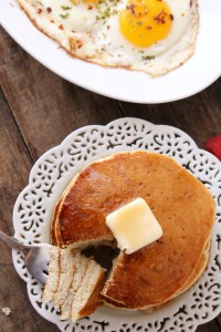 Making pancakes for one is not only incredibly simple, but it's also a great kitchen staple if you live by yourself, just want a small meal, or if don't want to spend forever making a large batch of pancakes.